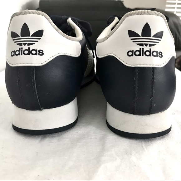 ‼️SOLD‼️ ADDIDAS SOMOA SNEAKERS - Picture 5 of 9